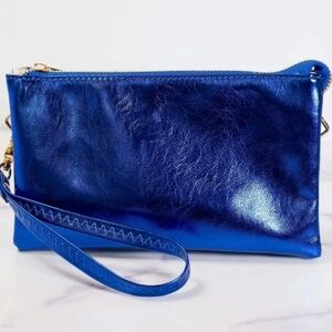 NEW WITH TAGS Caroline Hill Liz Crossbody Wristlet Purse Metallic Blue